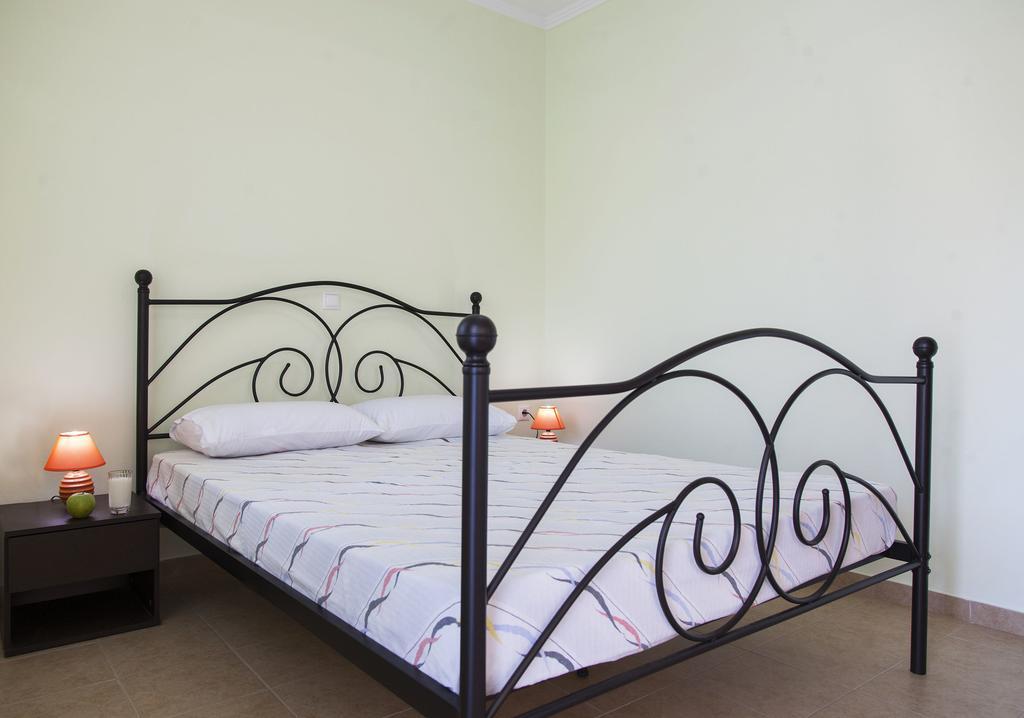 Apolpaina L Apartments Экстерьер фото